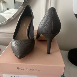 BCBG Gray Heel Size 7.5